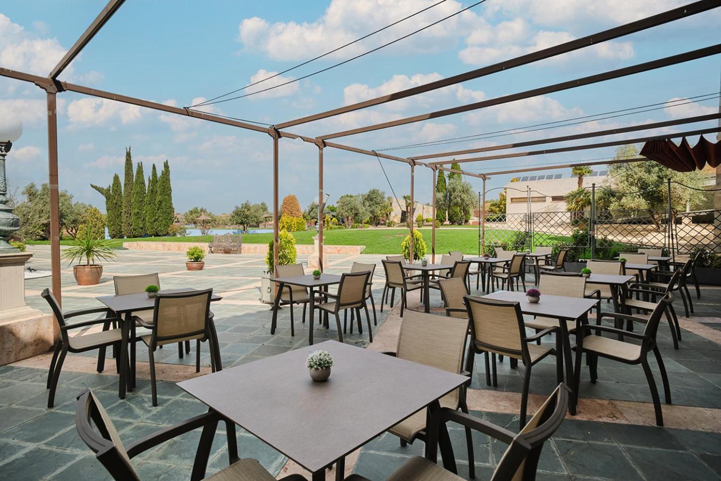 Hotel Spa Villa Nazules Chueca Екстер'єр фото