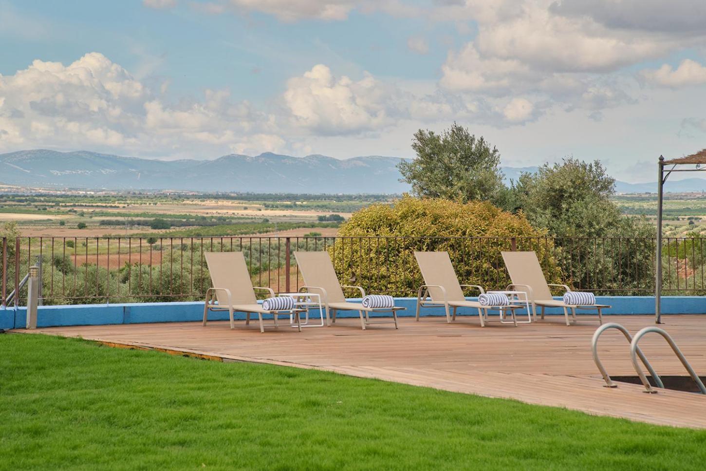 Hotel Spa Villa Nazules Chueca Екстер'єр фото