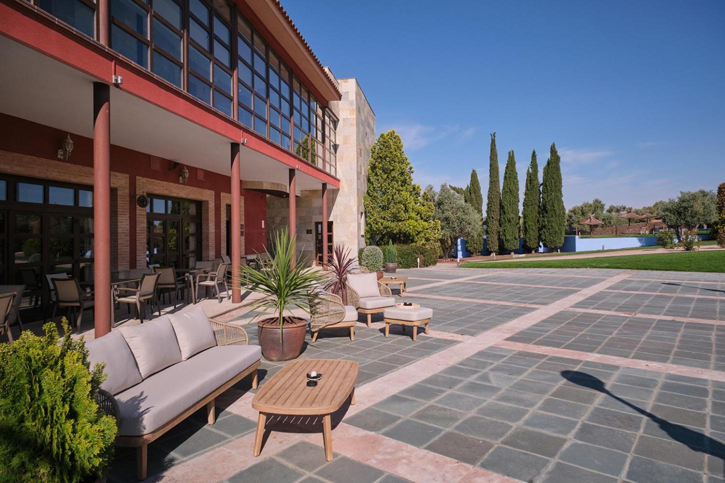 Hotel Spa Villa Nazules Chueca Екстер'єр фото